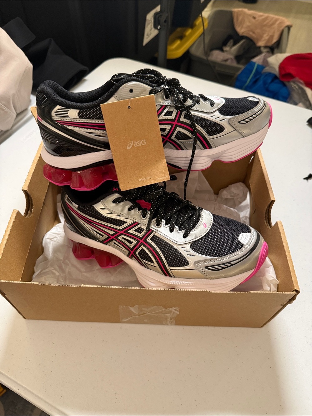 Asiacs gel kinetic fluent shoes black/pink Glo